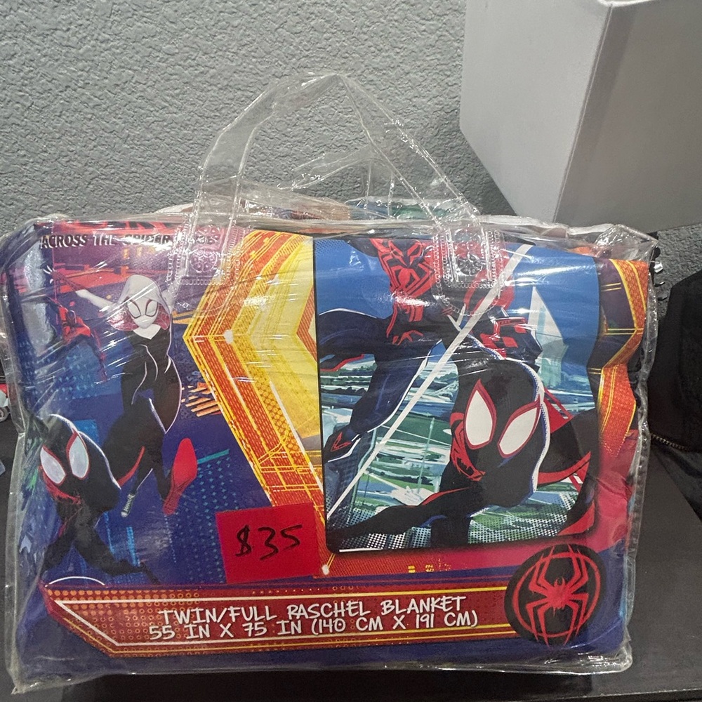 Spider-Man Twin/Full Raschel Blanket - Blue and Red
